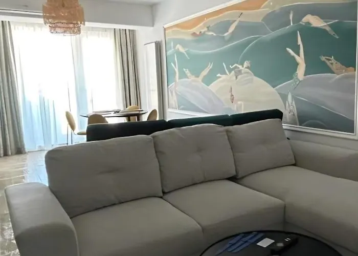 Tropicana Alezzi Infinity アパートホテル