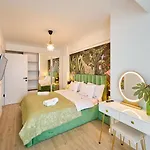 Tropicana Alz Infinity - Sea View