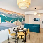 Tropicana Alz Infinity - Sea View