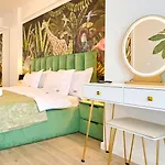Tropicana Alz Infinity - Sea View Aparthotel