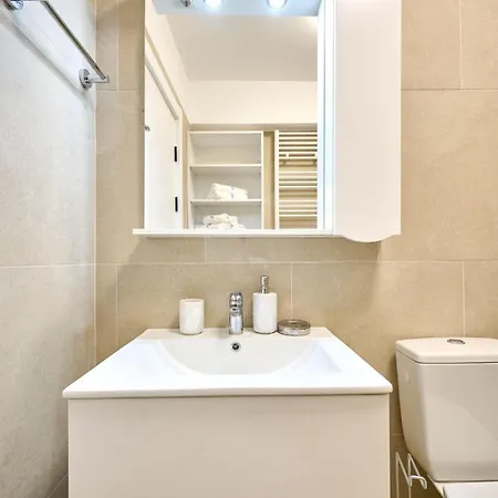 Apart-hotel Tropicana Sea View & Parking In Alezzi Infinity Mamaia Nord