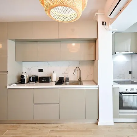 Tropicana Sea View & Parking In Alezzi Infinity Mamaia Nord