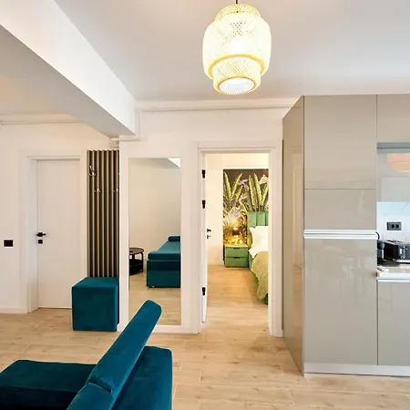 Apart-hotel Tropicana Sea View & Parking In Alezzi Infinity Mamaia Nord