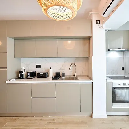 Tropicana Sea View & Parking In Alezzi Infinity Mamaia Nord 4* Năvodari