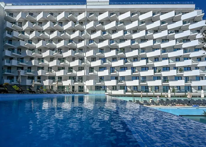 Tropicana Alezzi Infinity Navodari